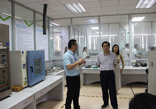 東莞市科協(xié)領(lǐng)導參觀-7.jpg 東莞市科協(xié)領(lǐng)導參觀-7.jpg