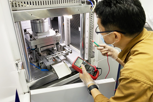 電子廠防靜電產(chǎn)品測試第三方檢測機(jī)構(gòu).jpg 電子廠防靜電產(chǎn)品測試第三方檢測機(jī)構(gòu).jpg